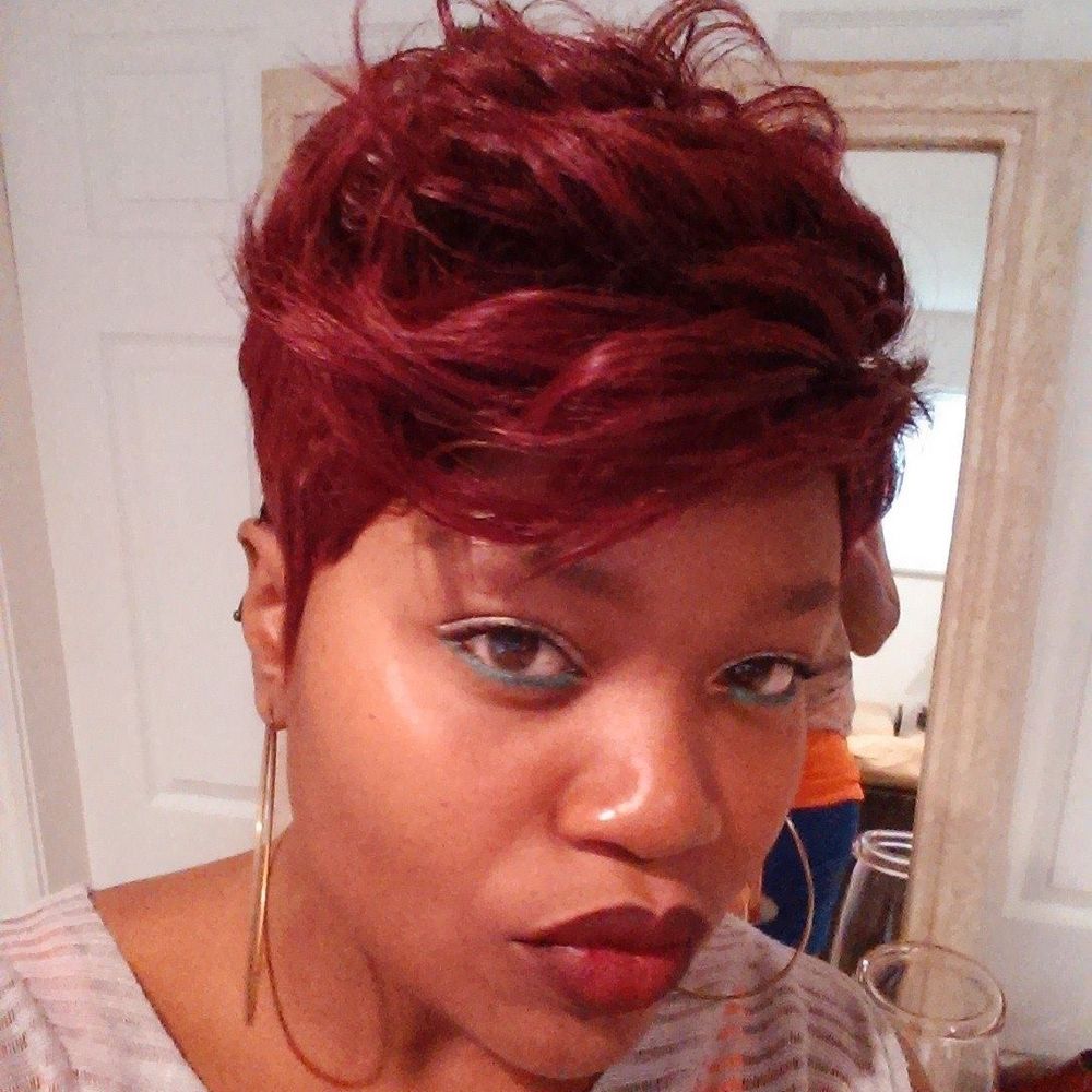Meet your Posher, Cleo